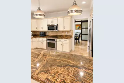19265 E Saint Andrews Dr, Hialeah, FL 33015 - Photo 37
