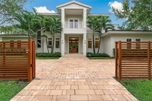 11701 SW 69th Ct, Pinecrest, FL 33156 - Photo 3