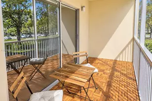 12600 SW 5th Ct, Pembroke Pines, FL 33027 - Photo 23