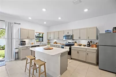 369 NW 8th Ct, Pompano Beach, FL 33060 - Photo 17