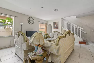 3940 NE 10th Dr, Homestead, FL 33033 - Photo 7