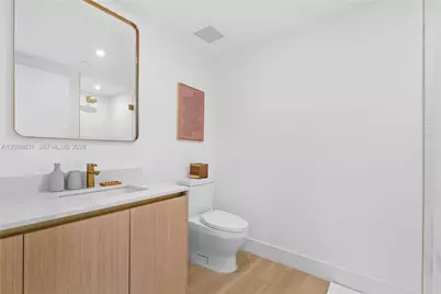 90 NE 32nd #527, Miami, FL 33137 - Photo 11