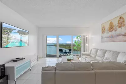 300 Bayview Dr #1710, Sunny Isles Beach, FL 33160 - Photo 11
