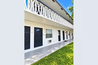 101 SE 9th St #8, Hallandale Beach, FL 33009 - Photo 13