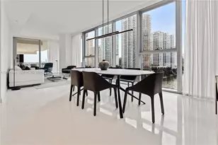 300 Biscayne Blvd Way, Miami, FL 33131 - Photo 1