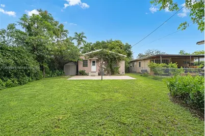250 Laurel Way, Miami Springs, FL 33166 - Photo 9