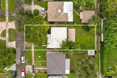250 Laurel Way, Miami Springs, FL 33166 - Photo 37