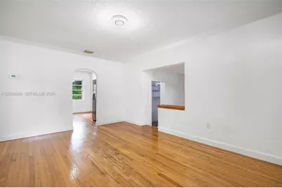 250 Laurel Way, Miami Springs, FL 33166 - Photo 21