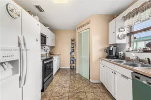230 SW 12th Ave, South Bay, FL 33493 - Photo 7