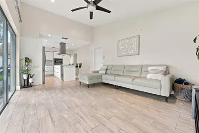 9600 Encino St, Miramar, FL 33025 - Photo 9