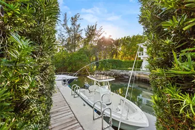 3520 Rockerman Rd, Miami, FL 33133 - Photo 31