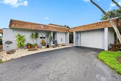 6204 Jacaranda Cir, Tamarac, FL 33319 - Photo 5