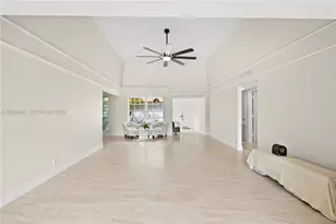 6204 Jacaranda Cir, Tamarac, FL 33319 - Photo 11