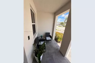 1324 SE 26th Ter #1324, Homestead, FL 33035 - Photo 3
