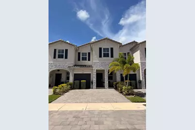1324 SE 26th Ter #1324, Homestead, FL 33035 - Photo 1
