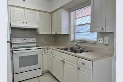 5300 Hollywood Blvd #10, Hollywood, FL 33021 - Photo 9