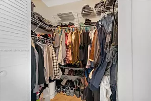 41 SE 5th St, Miami, FL 33131 - Photo 19