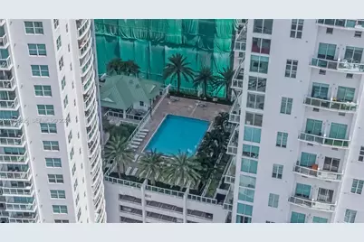 41 SE 5th St #811, Miami, FL 33131 - Photo 43