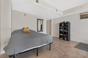 41 SE 5th St, Miami, FL 33131 - Photo 7