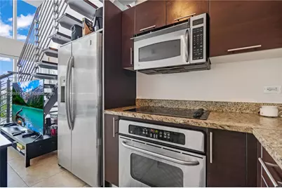 41 SE 5th St #811, Miami, FL 33131 - Photo 13
