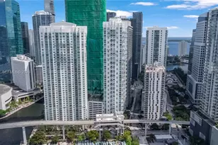 41 SE 5th St, Miami, FL 33131 - Photo 3
