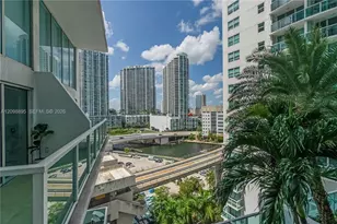 41 SE 5th St, Miami, FL 33131 - Photo 39
