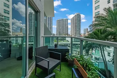41 SE 5th St #811, Miami, FL 33131 - Photo 31