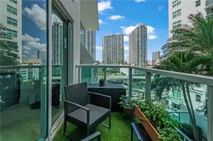 41 SE 5th St, Miami, FL 33131 - Photo 31