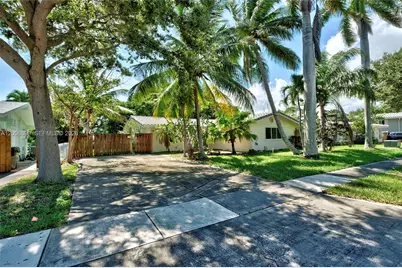 1176 SW 4th St, Boca Raton, FL 33486 - Photo 3