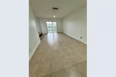 10445 NW 8th St #201, Pembroke Pines, FL 33026 - Photo 3