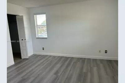 10445 NW 8th St #201, Pembroke Pines, FL 33026 - Photo 5