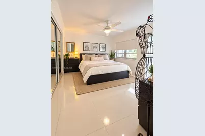 240 Collins Ave #2C, Miami Beach, FL 33139 - Photo 7