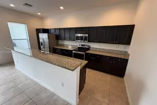 16735 SW 95th St, Miami, FL 33196 - Photo 3