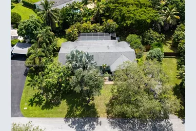 10100 SW 133rd St, Miami, FL 33176 - Photo 3