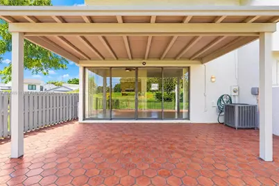 735 NW 105th Pl #C3, Miami, FL 33172 - Photo 15