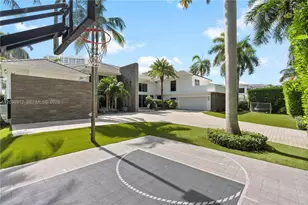 224 S Island, Golden Beach, FL 33160 - Photo 3