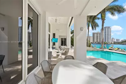 224 S Island, Golden Beach, FL 33160 - Photo 11