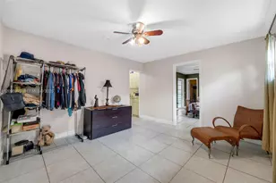 2048 NE 180th St, North Miami Beach, FL 33162 - Photo 17