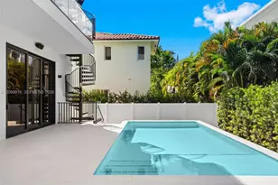 261 189th Terrace, Sunny Isles Beach, FL 33160 - Photo 3