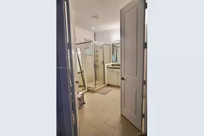 11646 SW 13th Ln, Pembroke Pines, FL 33025 - Photo 23