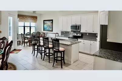 11646 SW 13th Ln, Pembroke Pines, FL 33025 - Photo 11