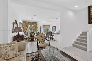 11646 SW 13th Ln, Pembroke Pines, FL 33025 - Photo 9