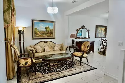 11646 SW 13th Ln, Pembroke Pines, FL 33025 - Photo 7
