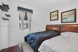11646 SW 13th Ln, Pembroke Pines, FL 33025 - Photo 43