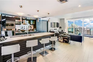 200 Biscayne Blvd Way, Miami, FL 33131 - Photo 7