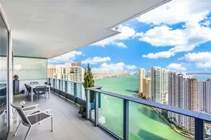 200 Biscayne Blvd Way, Miami, FL 33131 - Photo 3