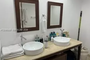 495 Brickell Ave, Miami, FL 33131 - Photo 5