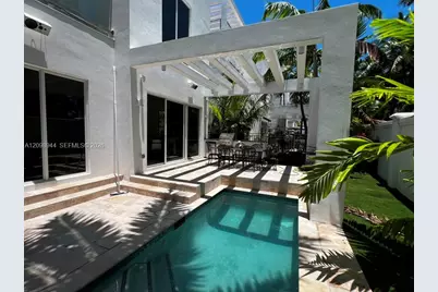 18975 Atlantic Blvd, Sunny Isles Beach, FL 33160 - Photo 3