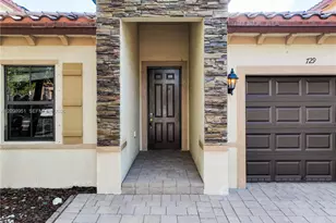 729 SE 34th Ave, Homestead, FL 33033 - Photo 3