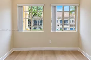 3200 Stirling Rd, Hollywood, FL 33021 - Photo 13